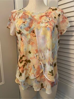 NWT- “Cactus & Pearl”Watercolor Flutter Sleeve Blouse in Pastel Multi-Size Small